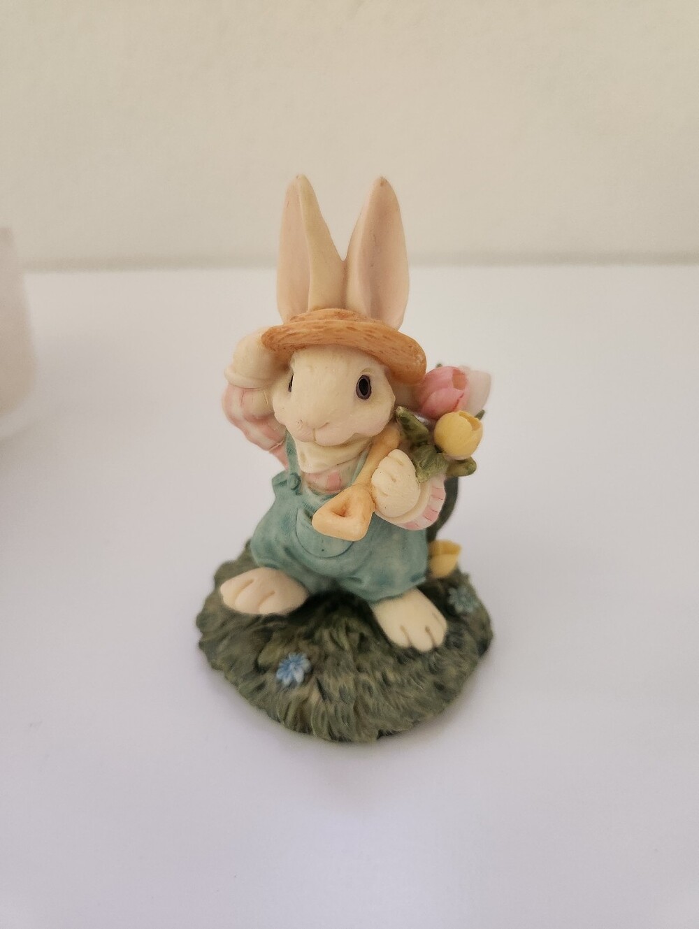 Pacific Rim Bunny Toes Bunny Rabbit Figurine 1994 Easter Spring Decor w Box
